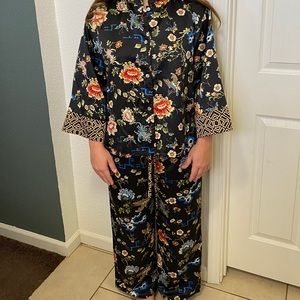 Natori Pajama Set
